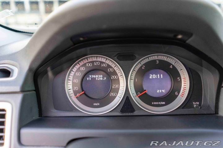 Volvo XC70 2,4 D5 2013, 4x4 – Výbo 2013