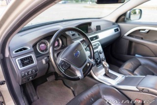 Volvo XC70 2,4 D5 2013, 4x4 – Výbo 2013