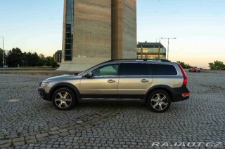 Volvo XC70 2,4 D5 2013, 4x4 – Výbo 2013