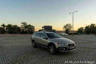 Volvo XC70 2,4 D5 2013, 4x4 – Výbo 2013