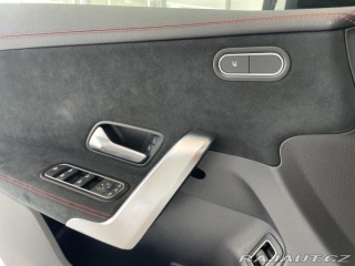 Mercedes-Benz CLA  1800
