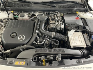 Mercedes-Benz CLA  1800