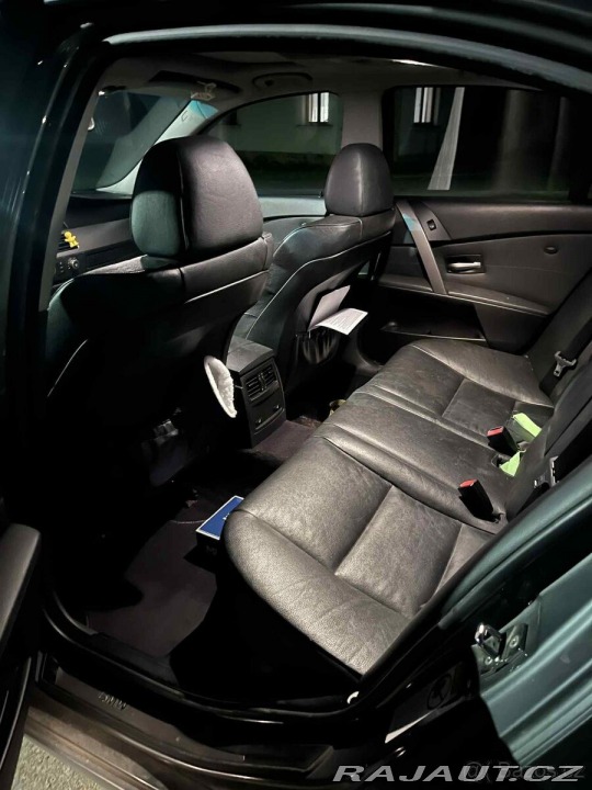 BMW 5 3,0 E60 530d 1800