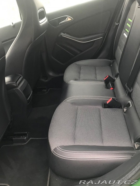 Mercedes-Benz A 180d, automat 2015