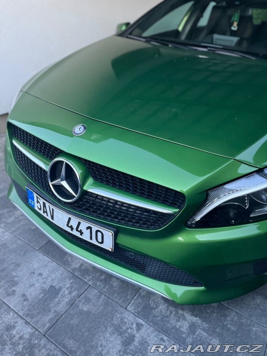 Mercedes-Benz A 180d, automat 2015
