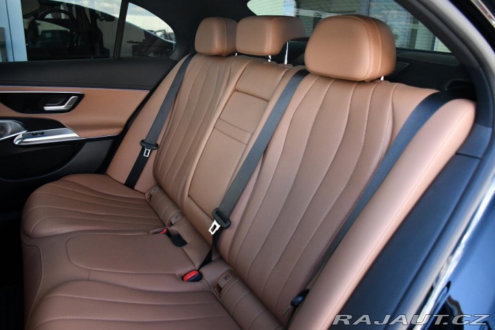 Mercedes-Benz E 200 4M ZÁRUKA HUD 1M ČR 2024