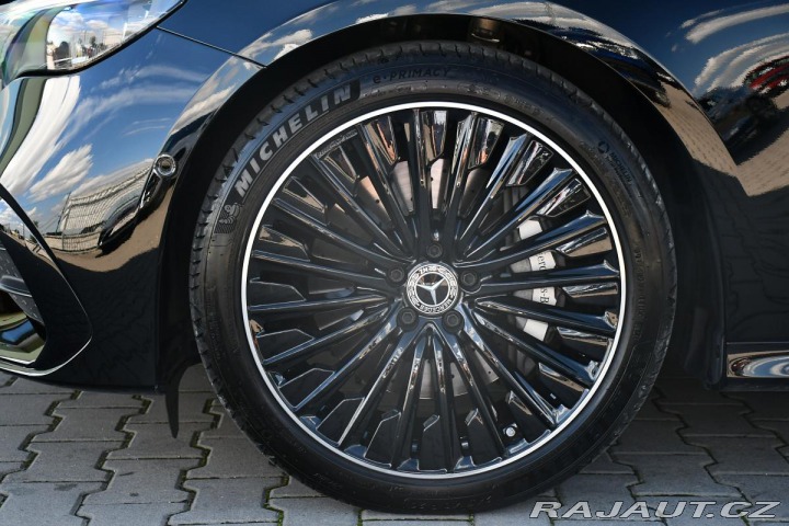 Mercedes-Benz E 200 4M ZÁRUKA HUD 1M ČR 2024