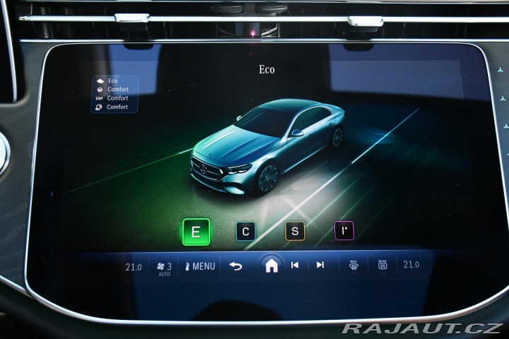 Mercedes-Benz E 200 4M ZÁRUKA HUD 1M ČR 2024