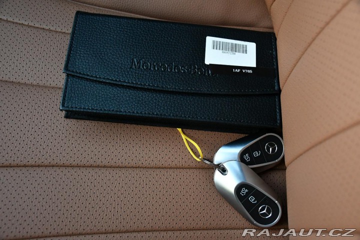 Mercedes-Benz E 200 4M ZÁRUKA HUD 1M ČR 2024