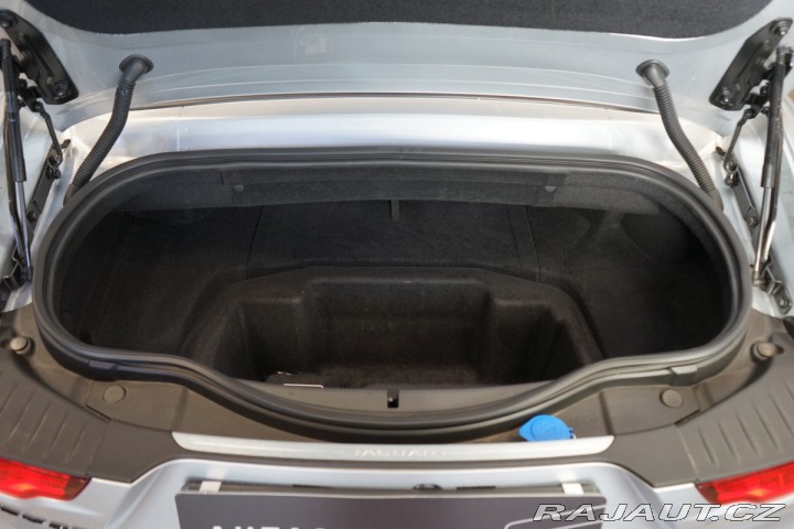 Jaguar F-Type P300*R-DYNAMIC*MERIDIAN*C 2023
