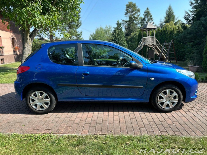 Peugeot 206 206+ 1,1 44kw 2010