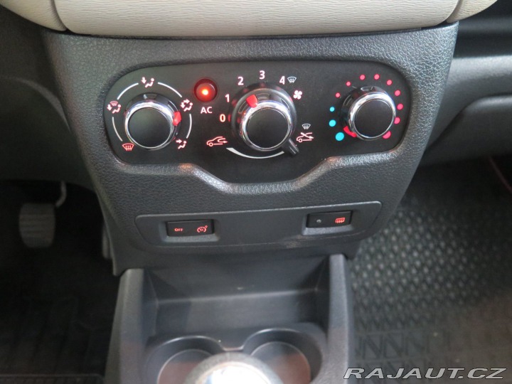 Dacia Lodgy 1.6 61kW,klima,výhřev,nav 2014