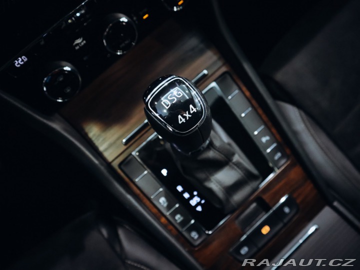 Škoda Superb Scout 2.0TDI DSG, LED MAT 2021