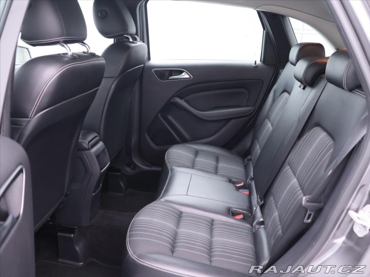 Mercedes-Benz B 1,6 180 90kW Automat Xeno 2013