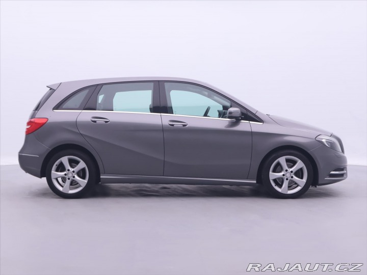 Mercedes-Benz B 1,6 180 90kW Automat Xeno 2013