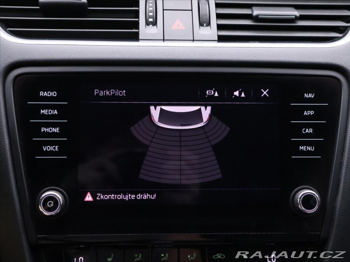 Škoda Octavia 1,6 TDI DSG Clever Serv.k 2018