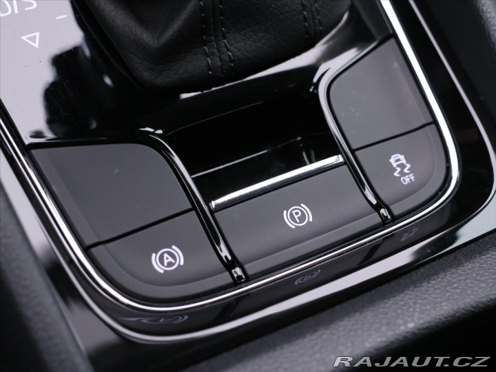 Škoda Karoq 1,5 TSI 110kW DSG Executi 2018