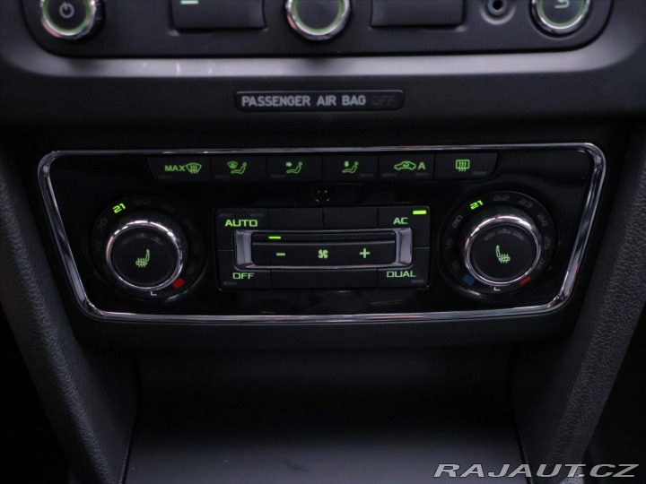 Škoda Superb 1,4 TSI Elegance Navi 1.M 2011