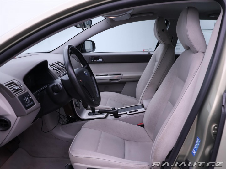 Volvo V50 2,0 D 100kW Aut. Kinetic 2010