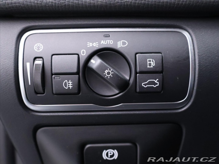 Volvo XC60 2,4 D5 162kW AWD Summum D 2017