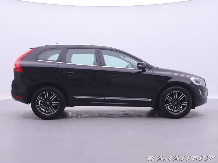 Volvo XC60 2,4 D5 162kW AWD Summum D 2017
