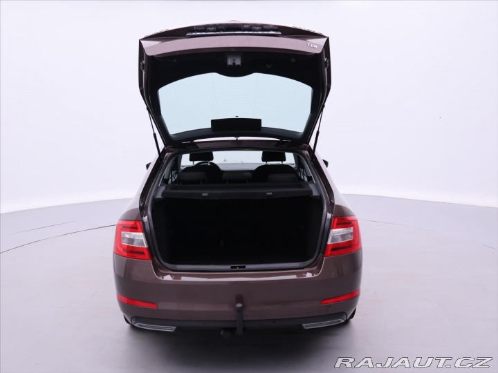Škoda Octavia 1,6 TDI CZ Elegance Serv. 2013