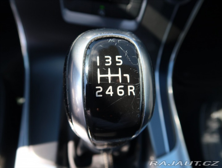 Volvo S60 2,0 T3 R.Design 2015