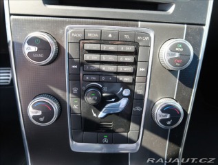 Volvo S60 2,0 T3 R.Design 2015