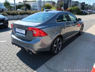 Volvo S60 2,0 T3 R.Design 2015