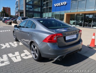 Volvo S60 2,0 T3 R.Design 2015