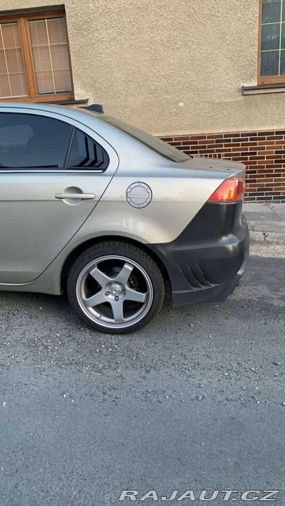 Mitsubishi Lancer 1,8 mivec 105kw 1800
