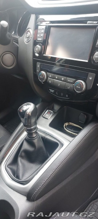 Nissan Qashqai 1,2 DIG-T (85 kW), rok 2017