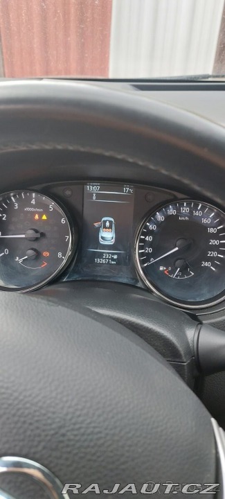 Nissan Qashqai 1,2 DIG-T (85 kW), rok 2017