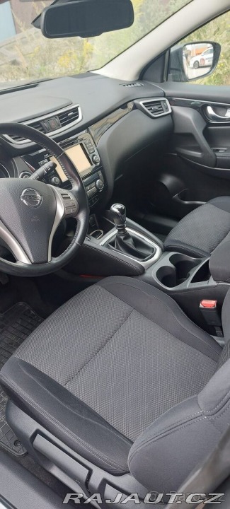 Nissan Qashqai 1,2 DIG-T (85 kW), rok 2017