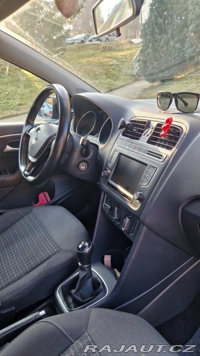 Volkswagen Polo Prodám svůj milování vůz 2014