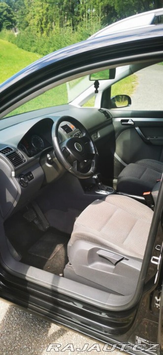 Volkswagen Touran 2,0 TDI DSG 2005 bez DP 2004