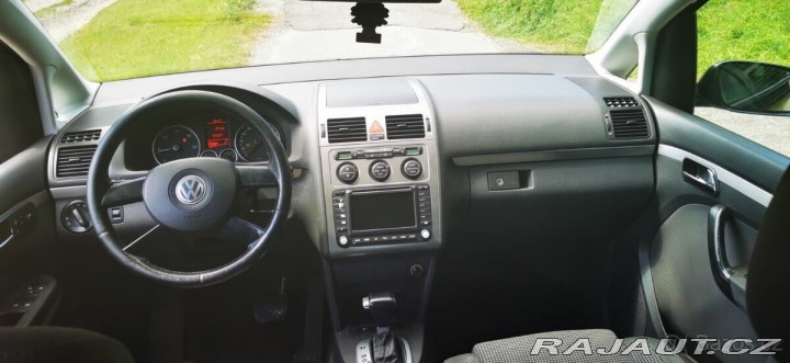 Volkswagen Touran 2,0 TDI DSG 2005 bez DP 2004