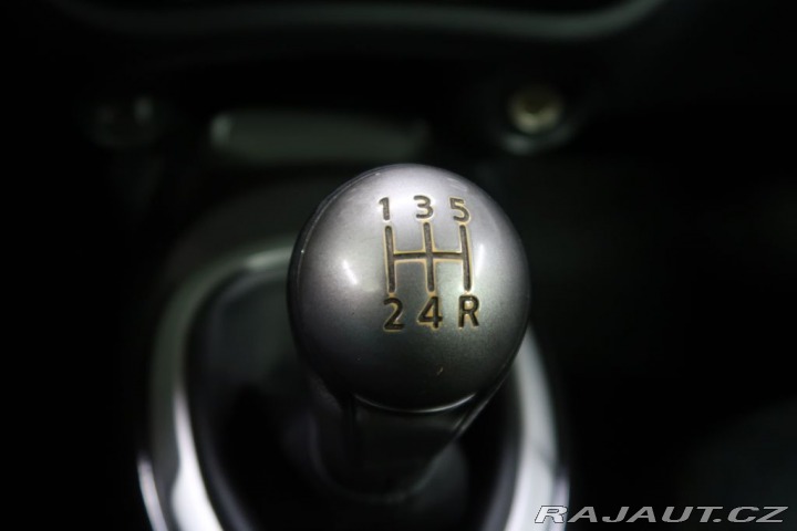 Nissan Juke 1.6i,86kW,CZ,Manuál 2014