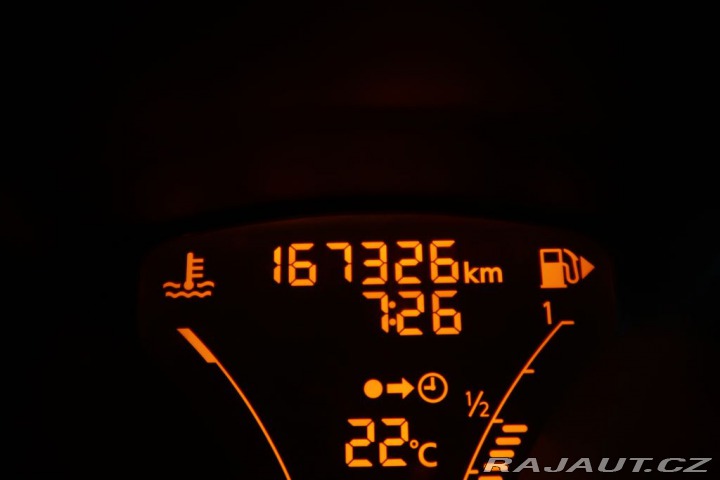 Nissan Juke 1.6i,86kW,CZ,Manuál 2014