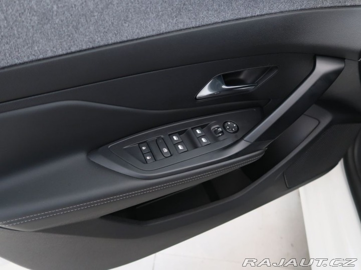 Peugeot 308 1.5BlueHDi,CZ,1Maj,ALLURE 2023