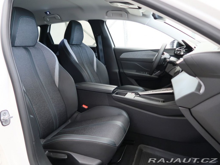 Peugeot 308 1.5BlueHDi,CZ,1Maj,ALLURE 2023