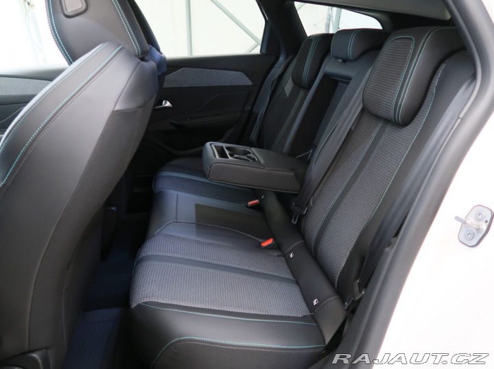 Peugeot 308 1.5BlueHDi,CZ,1Maj,ALLURE 2023