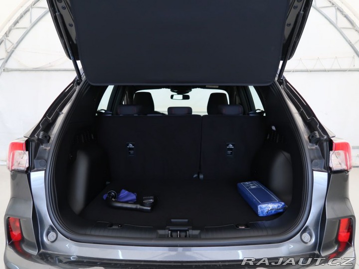 Ford Kuga 1.5EcoBoost,110kW,ST-LINE 2023