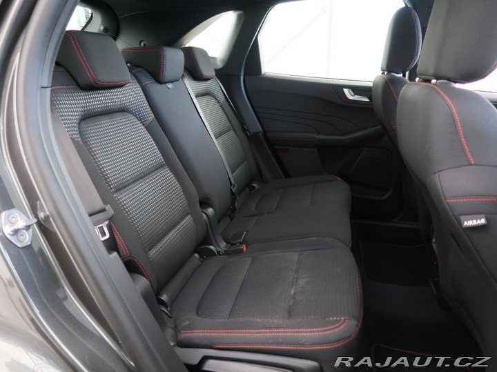 Ford Kuga 1.5EcoBoost,110kW,ST-LINE 2023