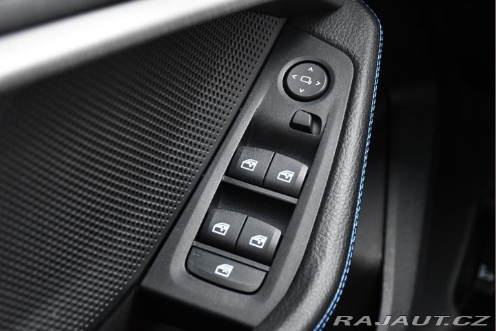 BMW 2 218i M-SPORT LED HUD 1M Č 2021