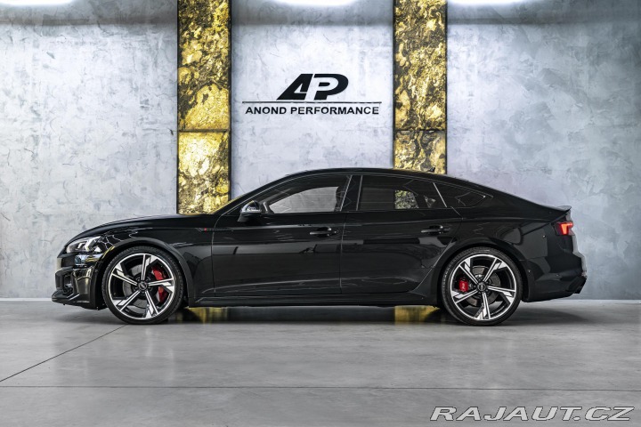 Audi RS5 MASÁŽ/KARBON/ST.OKNO/360 2019