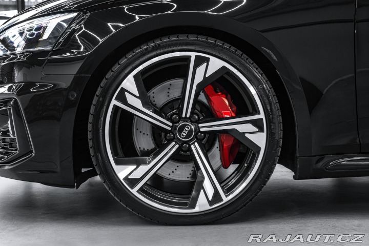 Audi RS5 MASÁŽ/KARBON/ST.OKNO/360 2019