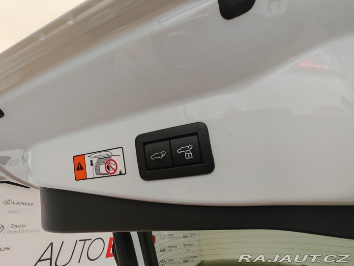 Toyota C-HR 2.0 Hybrid 4x4 Executive 2023