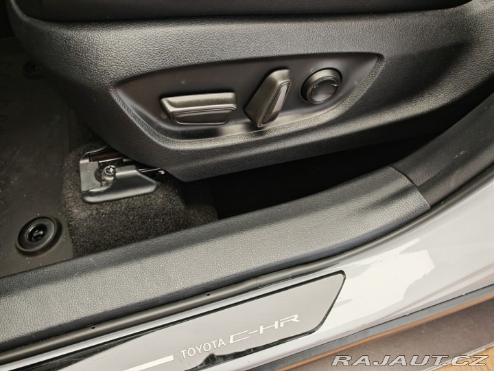 Toyota C-HR 2.0 Hybrid 4x4 Executive 2023