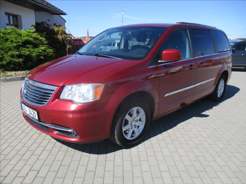 Chrysler Town & Country 3,6 211kw LPG, odp. DPH,